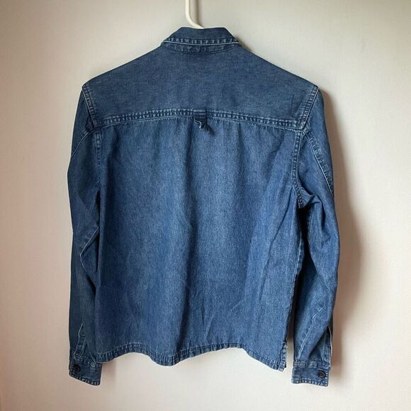 Lemongrass Denim Button Up, Small. Coastal Cowgirl, Minimalist - Picture 6 of 11